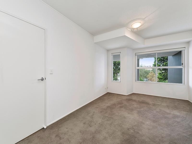 8 Dunmore Terrace, Auchenflower QLD 4066
