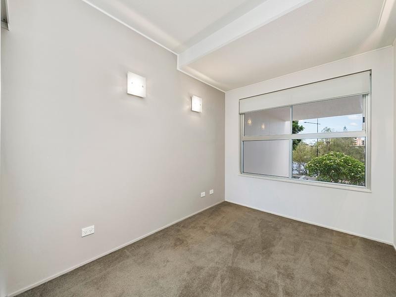 8 Dunmore Terrace, Auchenflower QLD 4066