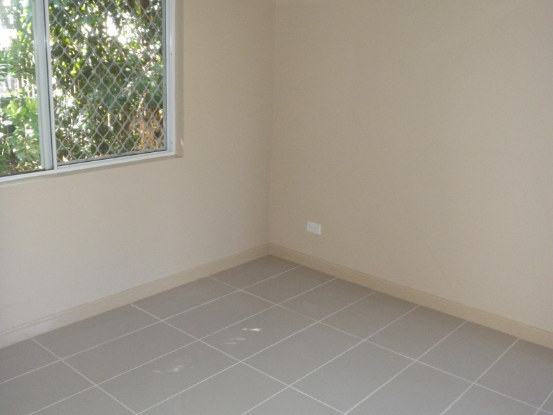 Unit 13/5-15 McGregor Street, Mooroobool QLD 4870