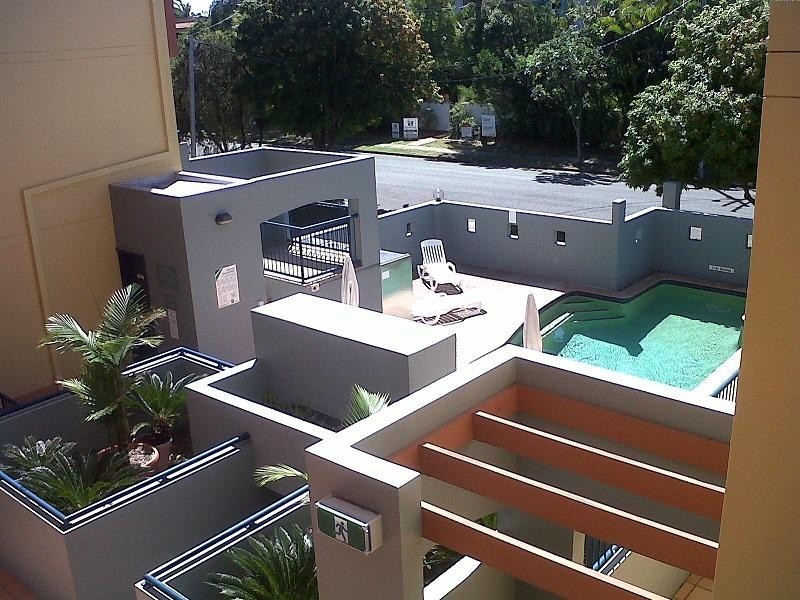 7/10-14 Purli St, Chevron Island QLD 4217