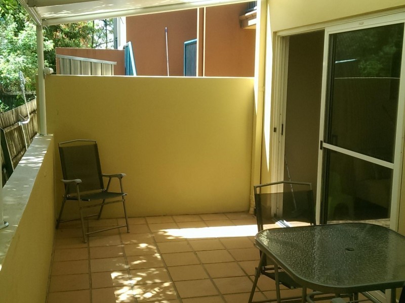 7/10-14 Purli St, Chevron Island QLD 4217