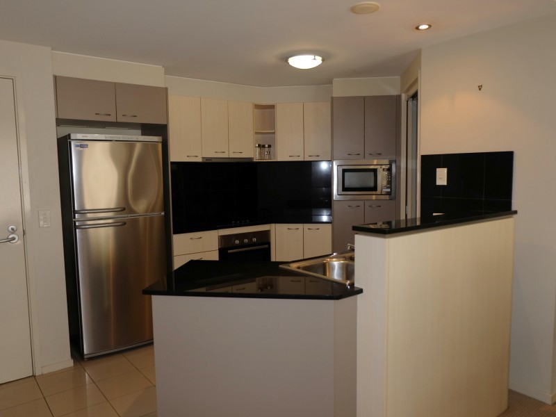 21 Cypress Avenue, Surfers Paradise QLD 4217