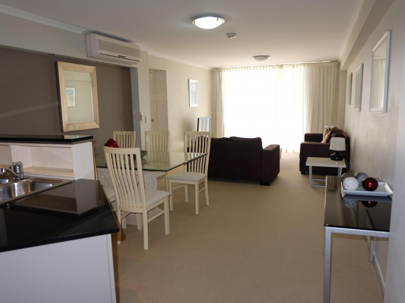 21 Cypress Avenue, Surfers Paradise QLD 4217