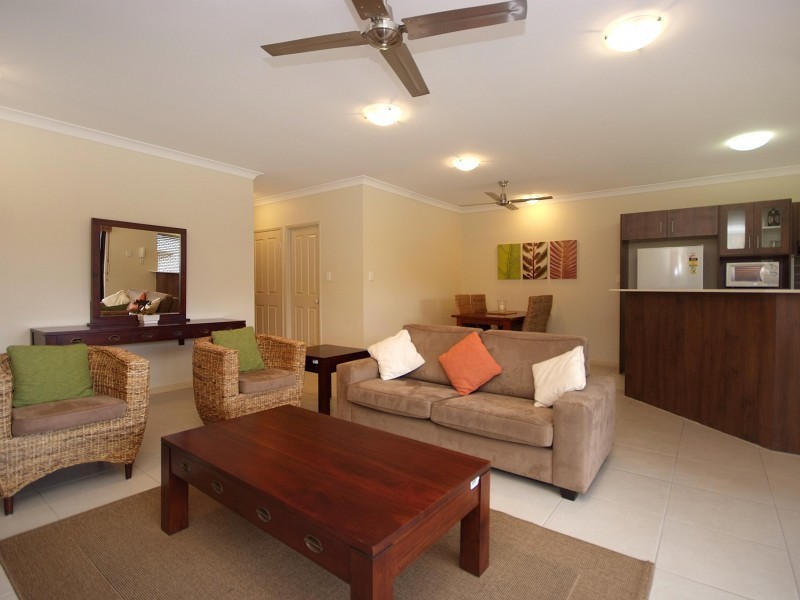 30/1-15 Robson St, Cairns City QLD 4870