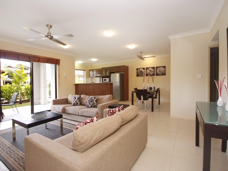 30/1-15 Robson St, Cairns City QLD 4870