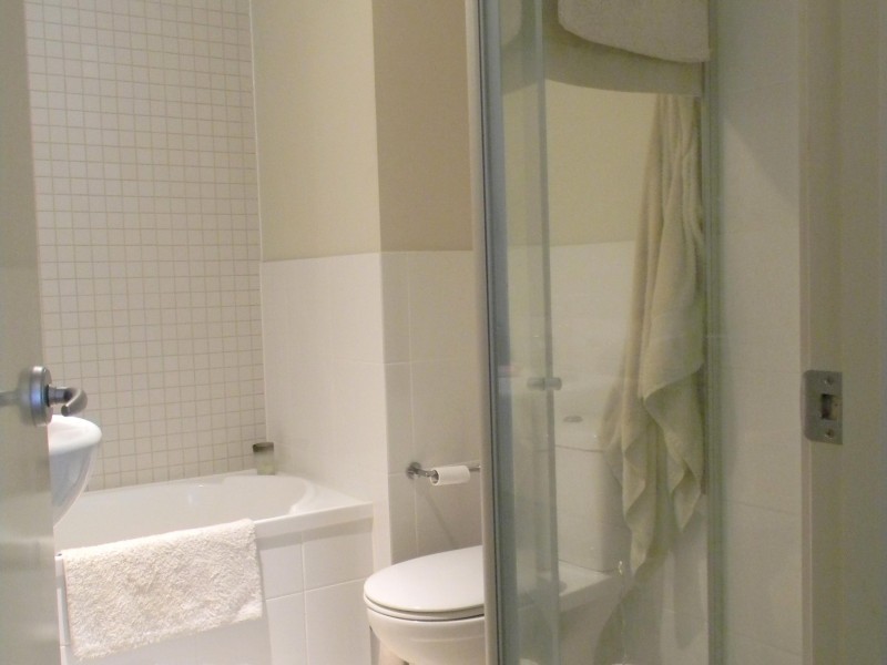 21/21 Cypress Avenue, Surfers Paradise QLD 4217