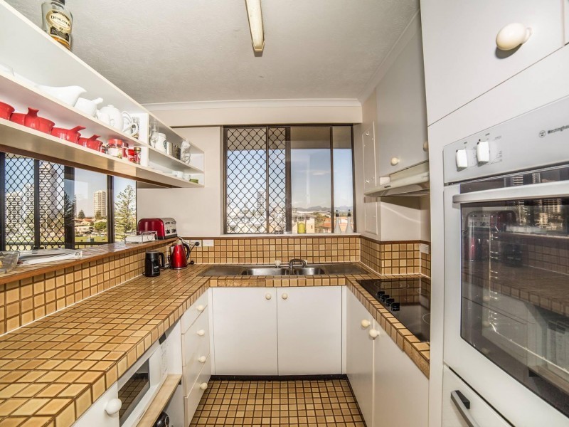 22 Armrick Avenue, Broadbeach QLD 4218