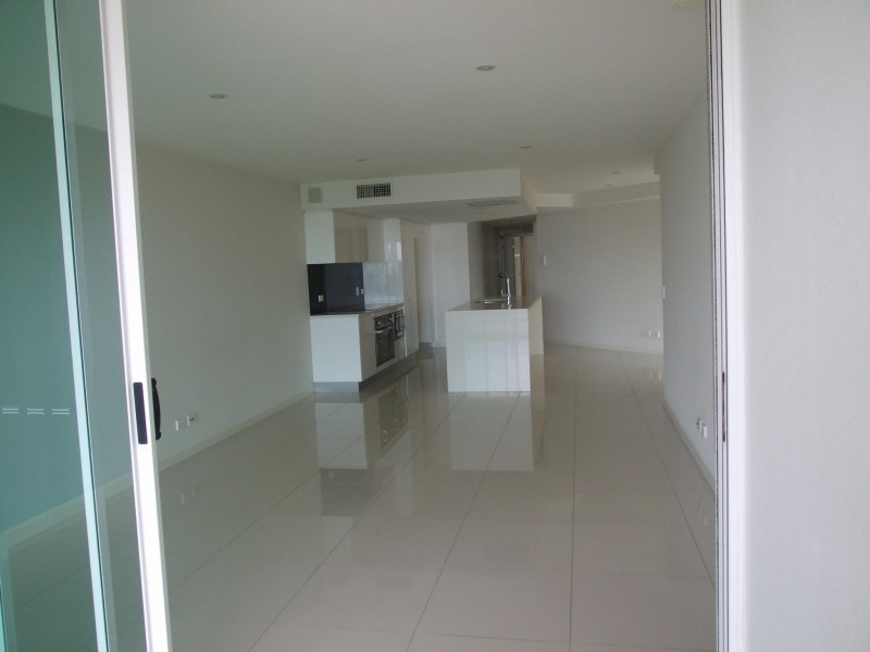 Unit 5/85-/87 Marine Parade, Redcliffe QLD 4020