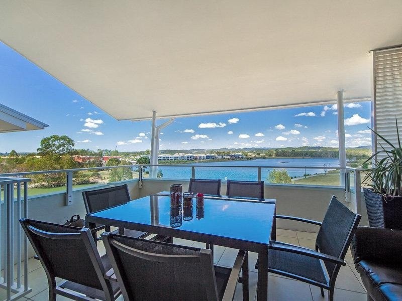 Apartment 36/1 Lakefront Crescent, Varsity Lakes QLD 4227
