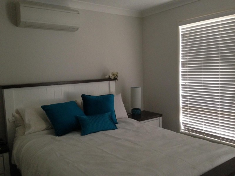 Bottom Floor/16a Cricket Street, Coopers Plains QLD 4108