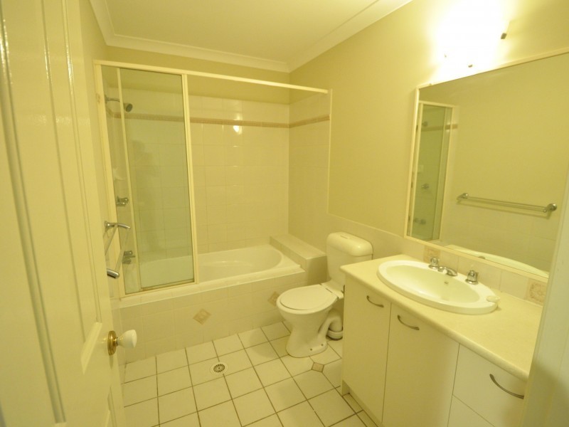 71/316 Long Street, Graceville QLD 4075