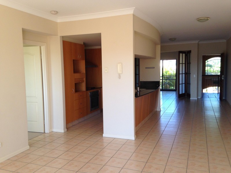 85 Palm Meadows Drive, Carrara QLD 4211