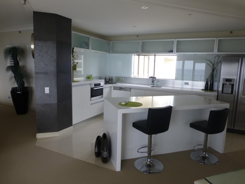 2 Admiralty Drive, Surfers Paradise QLD 4217