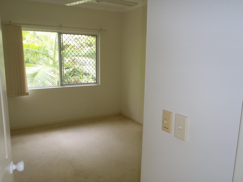 Unit 20/5-15 McGregor Street, Mooroobool QLD 4870