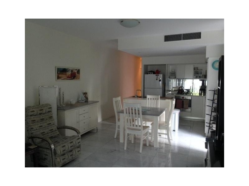 438 Marine Parade, Biggera Waters QLD 4216