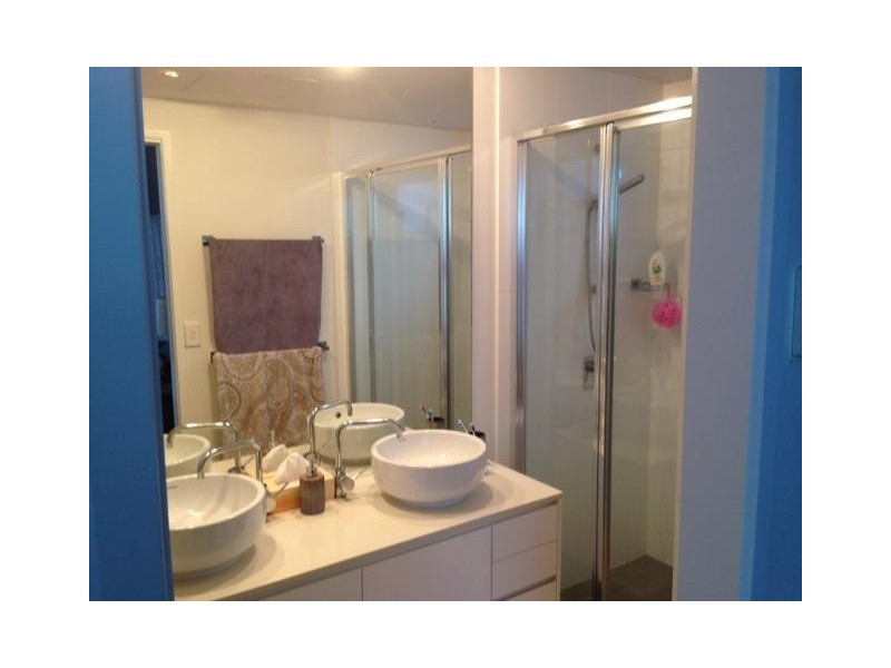 438 Marine Parade, Biggera Waters QLD 4216