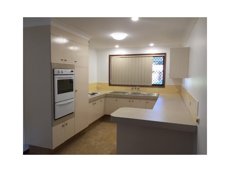 25 Japonica, Palm Beach QLD 4221