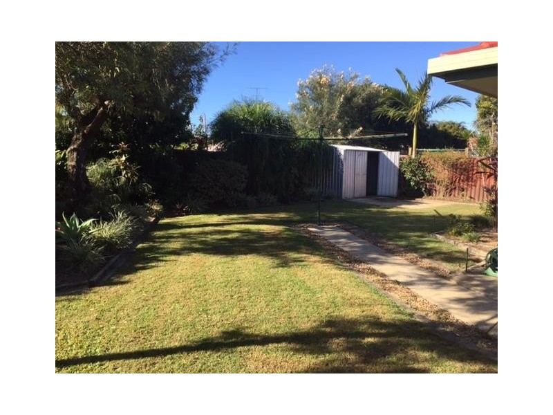 25 Japonica, Palm Beach QLD 4221