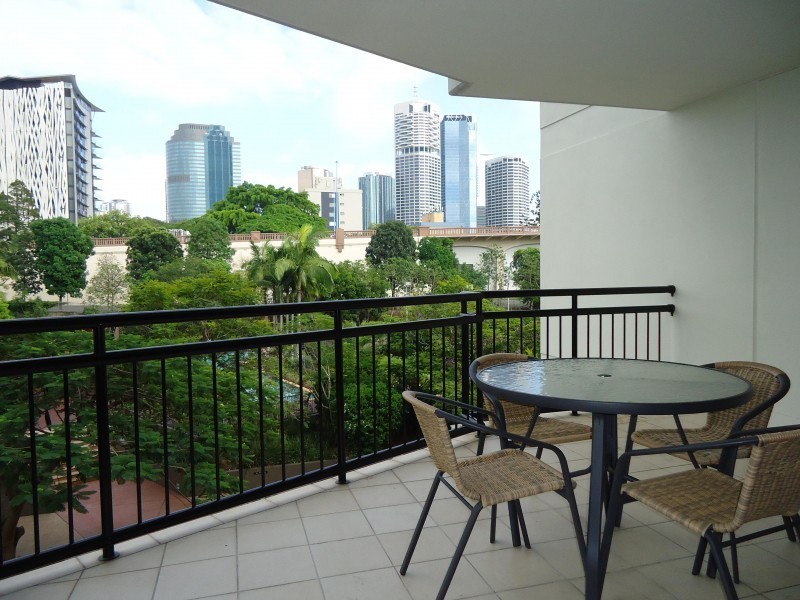 15 Goodwin Street, Kangaroo Point QLD 4169