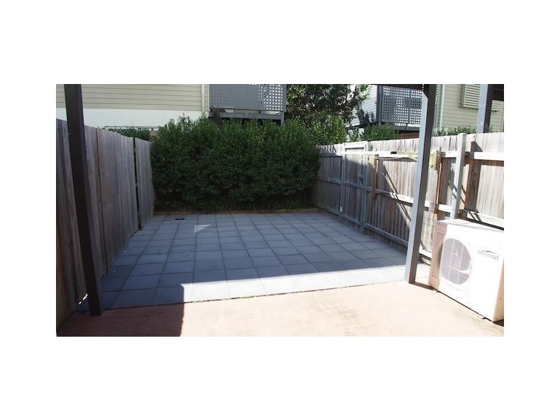 59 Mary Street, Kingston QLD 4114