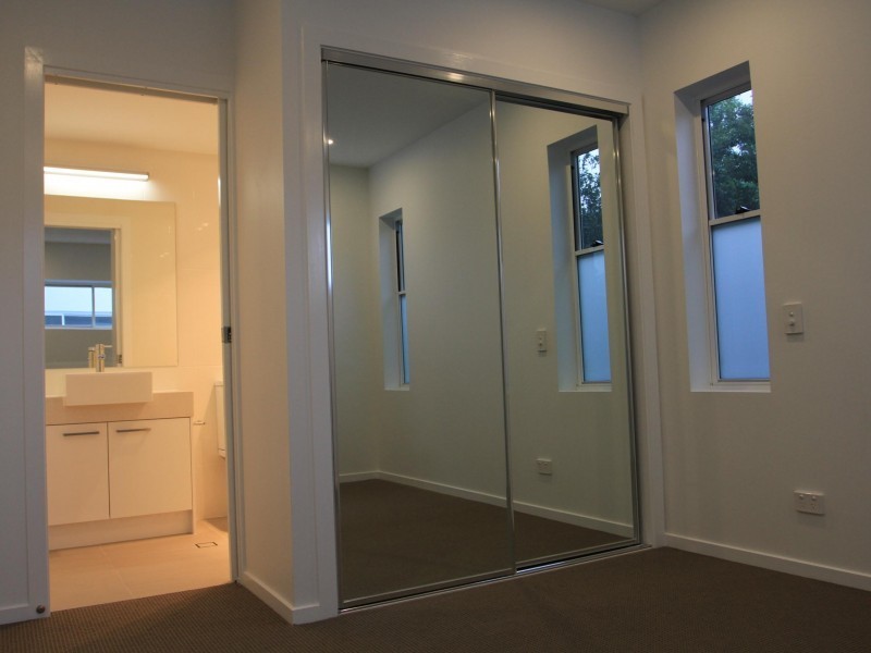 8/127 Grosvenor Street, Morningside QLD 4170