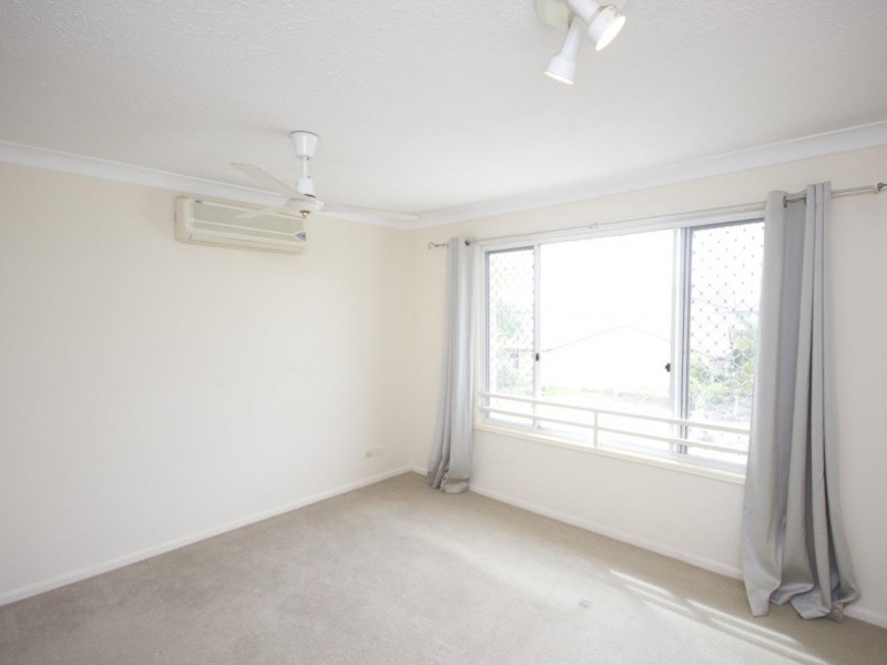 5/20 St Kevins Ave, Benowa QLD 4217