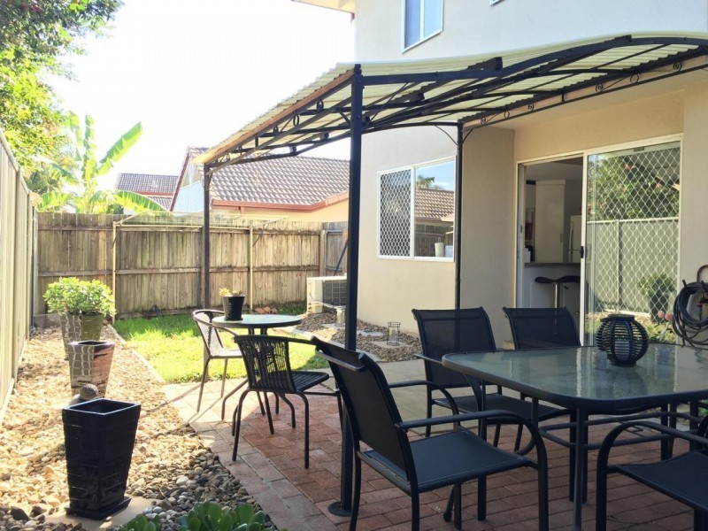 5/20 St Kevins Ave, Benowa QLD 4217