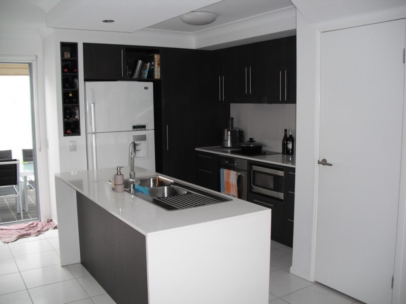 104 Tours Way, Burleigh Waters QLD 4220