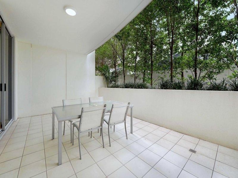 4/21 Cypress Avenue, Surfers Paradise QLD 4217