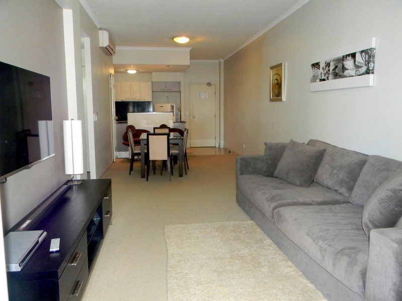 4/21 Cypress Avenue, Surfers Paradise QLD 4217