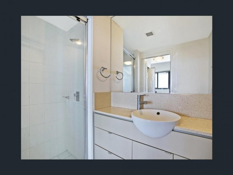 1094/18 Manning Street, Milton QLD 4064