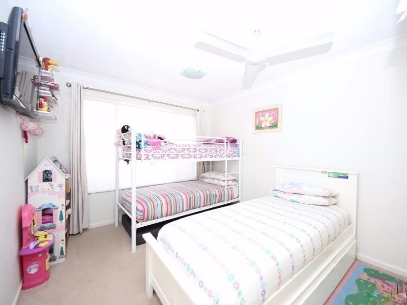 300 Cottesloe Drive, Mermaid Waters QLD 4218