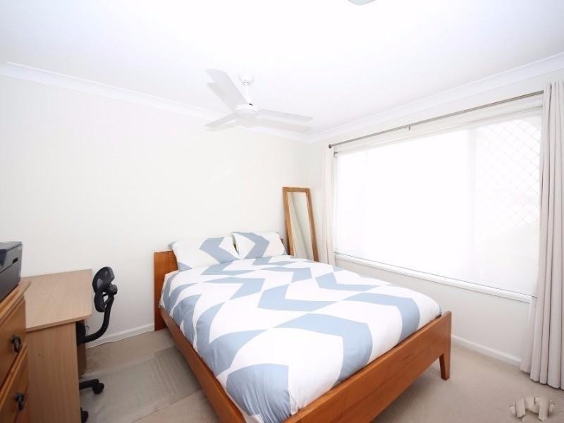300 Cottesloe Drive, Mermaid Waters QLD 4218
