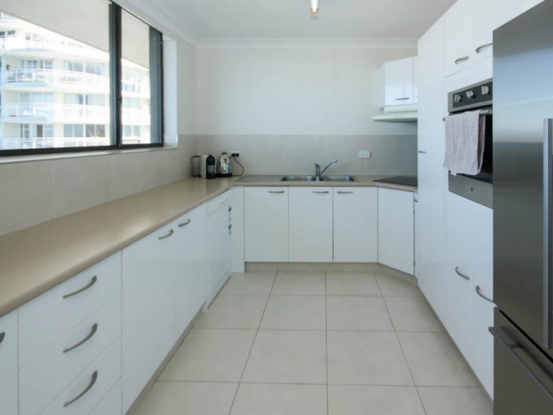 9 Bayview Street, Runaway Bay QLD 4216