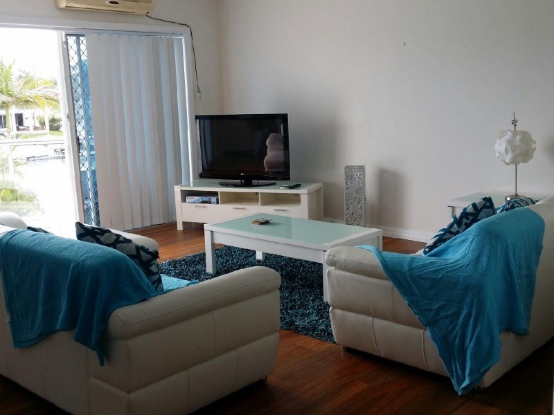 2D/11 Eady Avenue, Broadbeach Waters QLD 4218