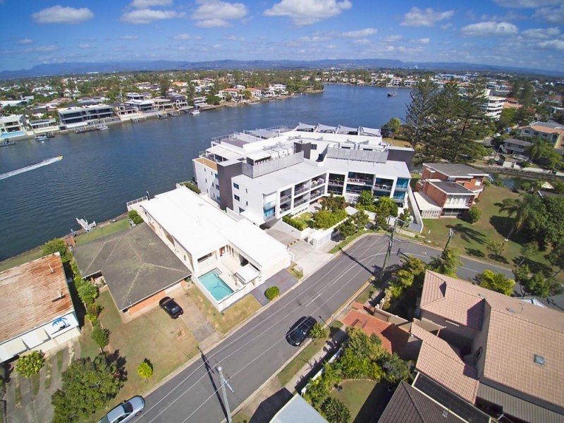 402/30-32 Paradise Island, Surfers Paradise QLD 4217