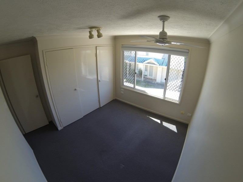 300 Cottesloe Drive, Mermaid Waters QLD 4218