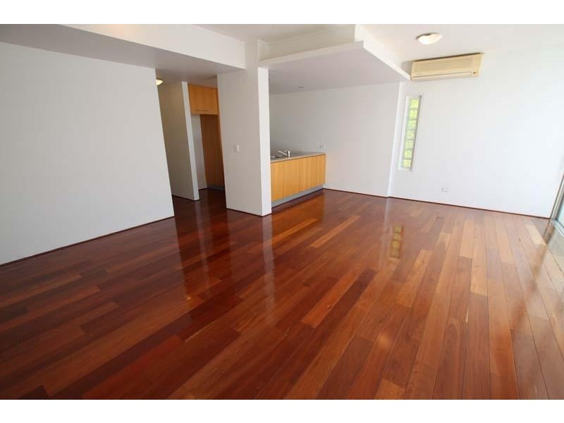 8 – 12 Macquarie St, Teneriffe QLD 4005