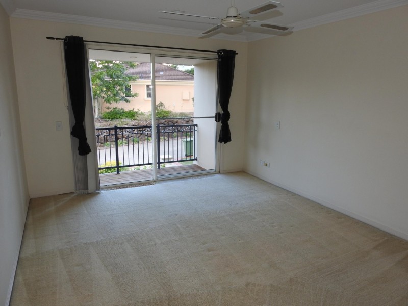 433 Brisbane Road, Arundel QLD 4214