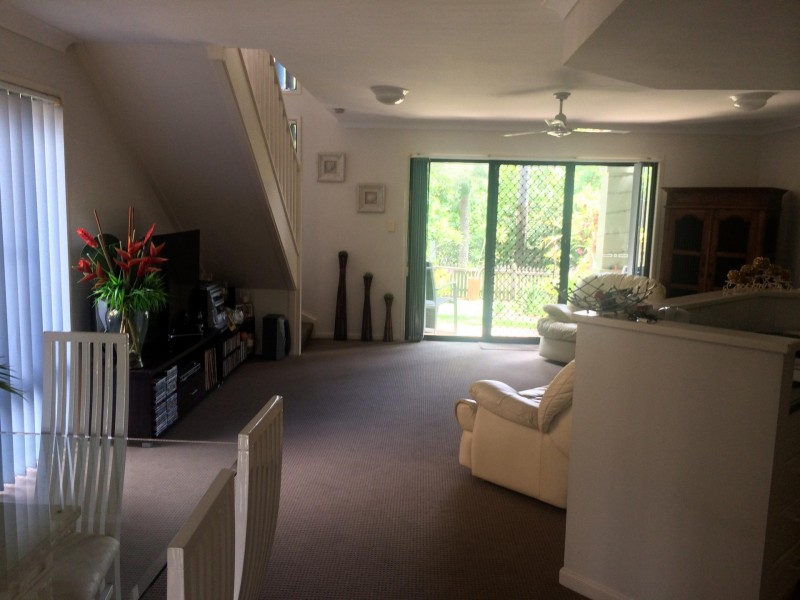 125 Hansford rd, Coombabah QLD 4216