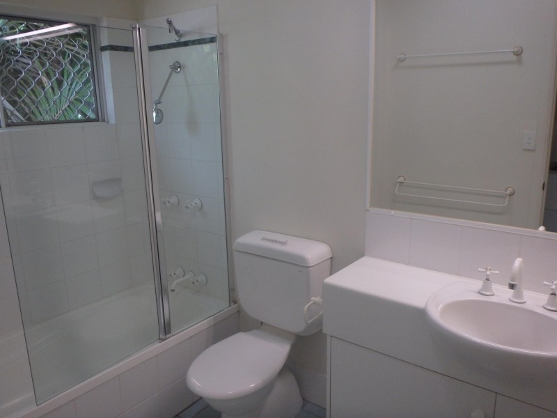 Unit 43/5-15 McGregor Street, Mooroobool QLD 4870