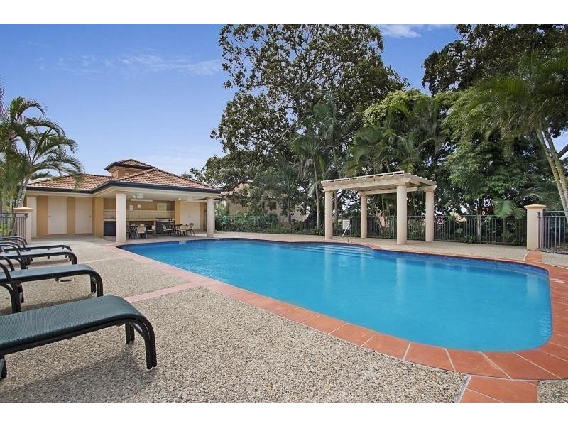 85 Palm Meadows Drive, Carrara QLD 4211