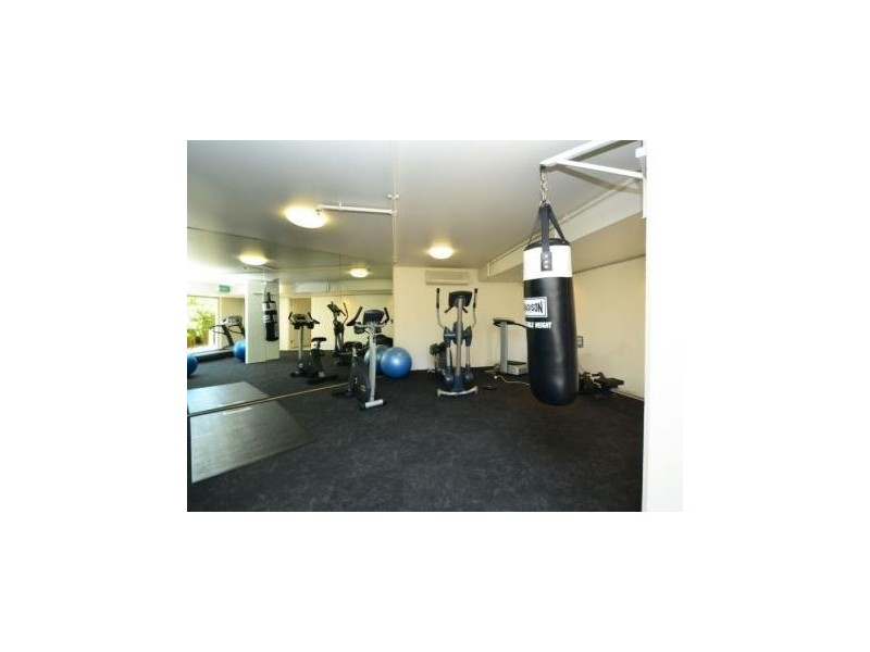 14 Executive Drive, Burleigh Waters QLD 4220