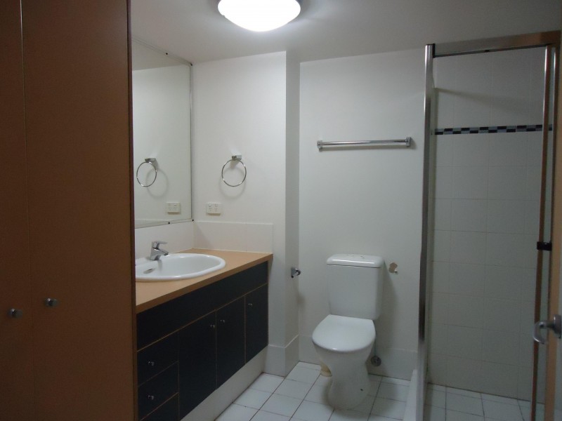 15 Goodwin Street, Kangaroo Point QLD 4169