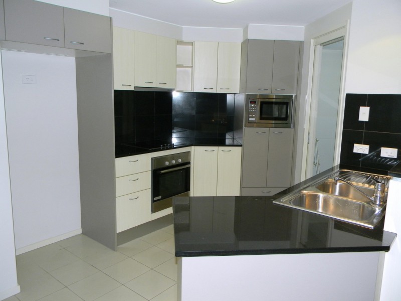 21 Cypress Avenue, Surfers Paradise QLD 4217