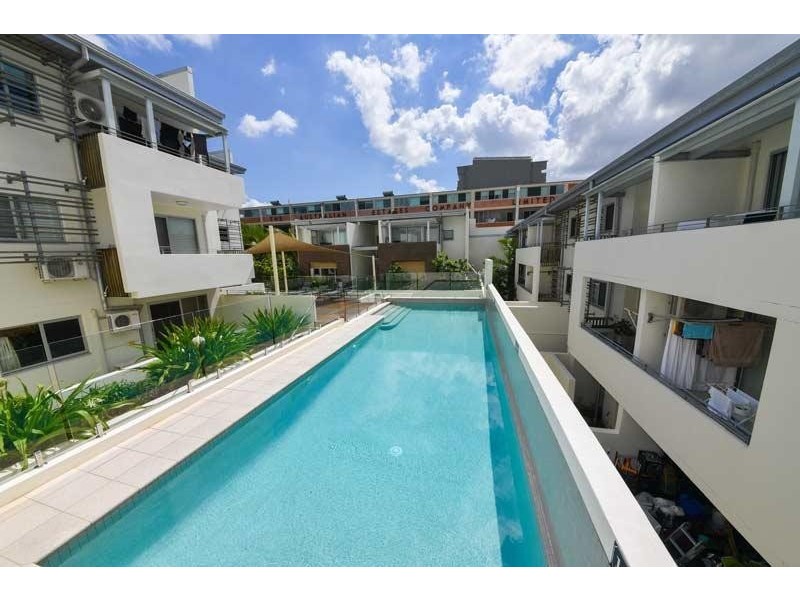 8 Macquarie St, Teneriffe QLD 4005