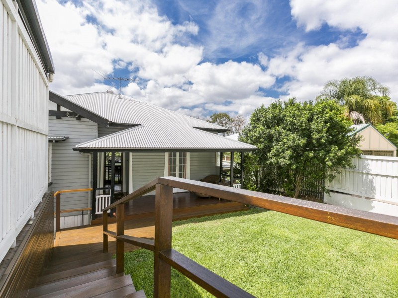 22 Betheden Terrace, Ashgrove QLD 4060