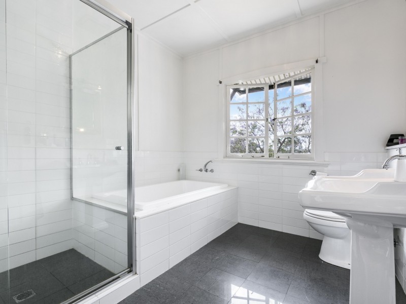 22 Betheden Terrace, Ashgrove QLD 4060