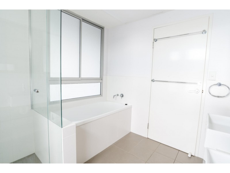 8 Dunmore Terrace, Auchenflower QLD 4066