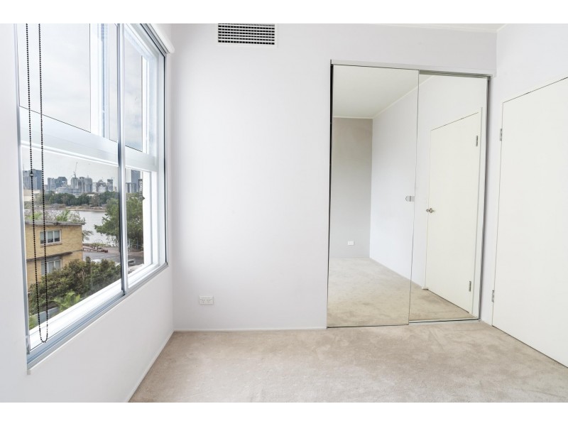 8 Dunmore Terrace, Auchenflower QLD 4066